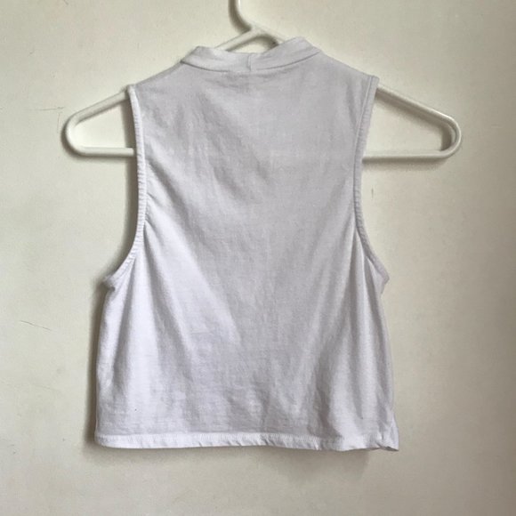 Cropped high neck twist crop top - Picture 3 of 4